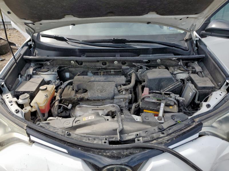 2018 TOYOTA RAV4 LE JTMZFREV8JJ739708