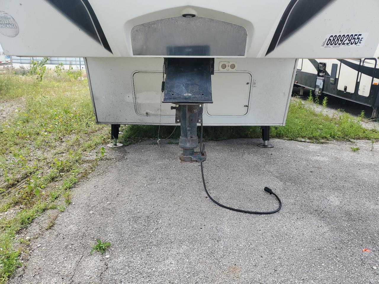 Lot #3266057369 2013 KEYSTONE FUZION