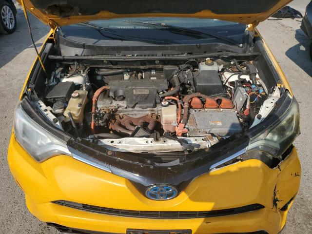2018 TOYOTA RAV4 HV LE JTMRJREVXJD192941