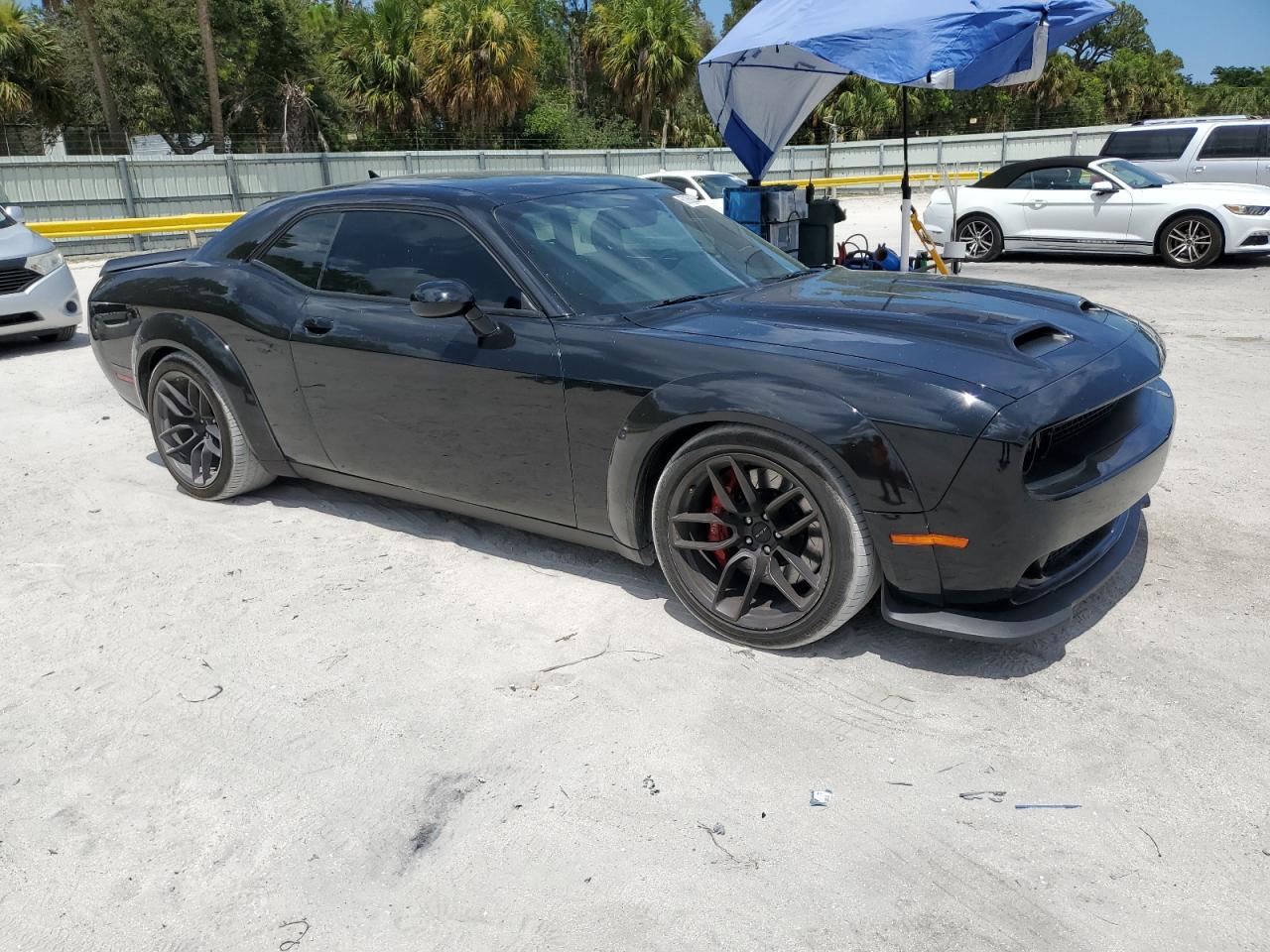 DODGE CHALLENGER SRT HELLCAT