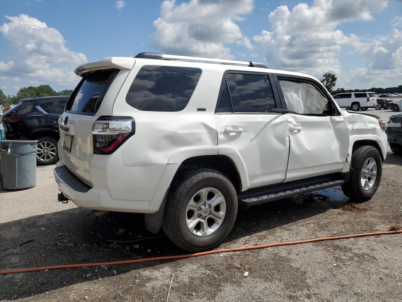 TOYOTA 4RUNNER SR5/SR5 PREMIUM