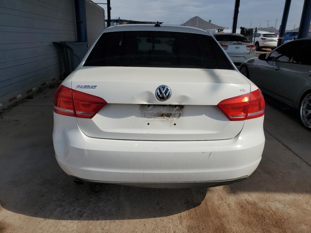 VOLKSWAGEN PASSAT SE