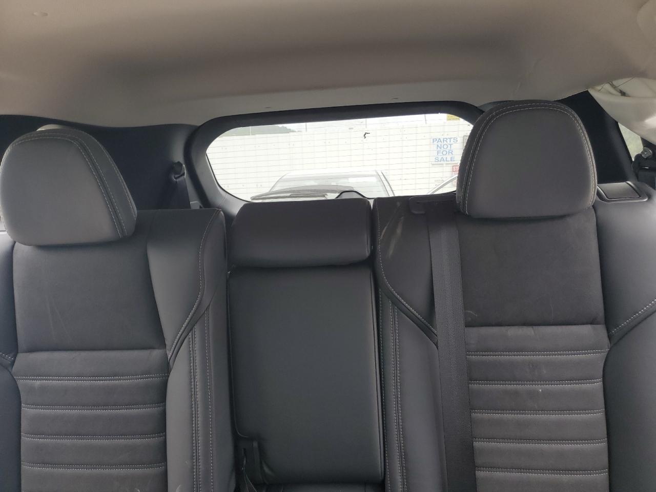 MITSUBISHI OUTLANDER SE