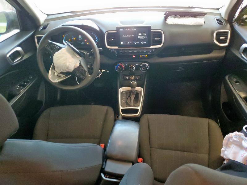 2024 HYUNDAI VENUE SE KMHRB8A38RU291261