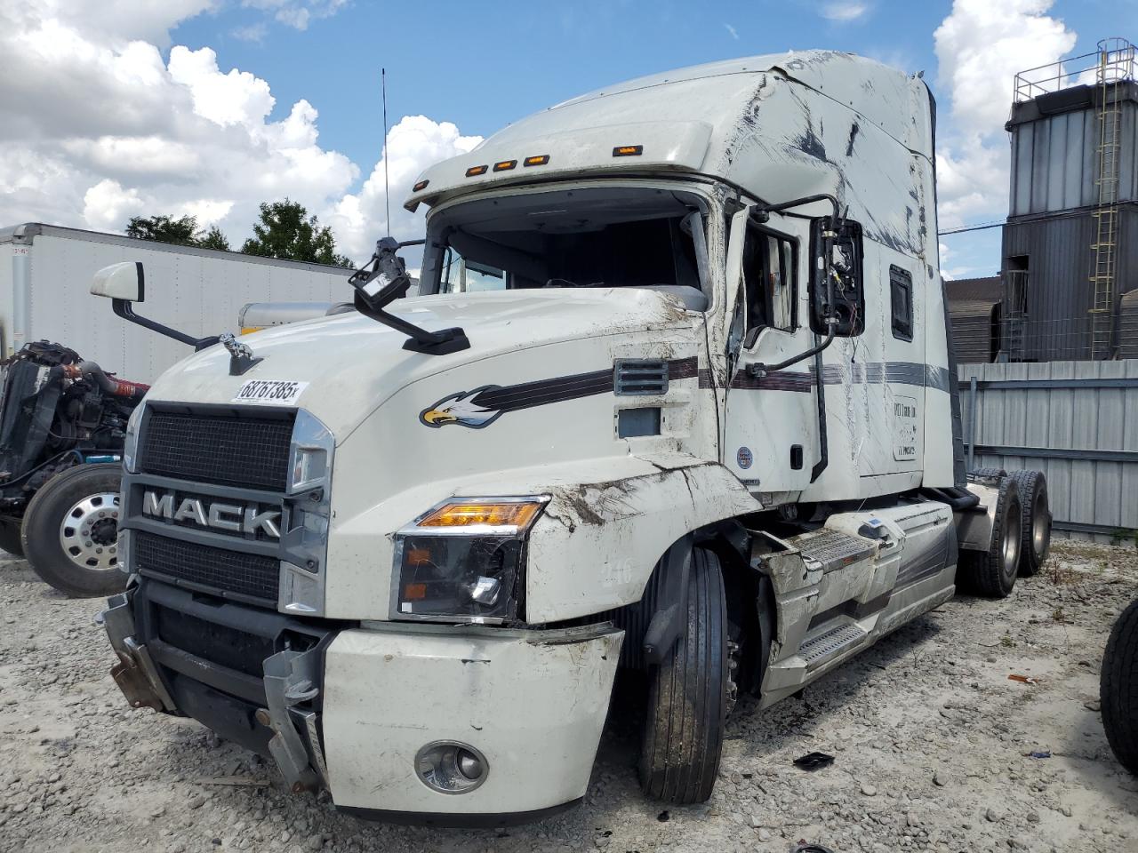Lot #3253883560 2023 MACK ANTHEM