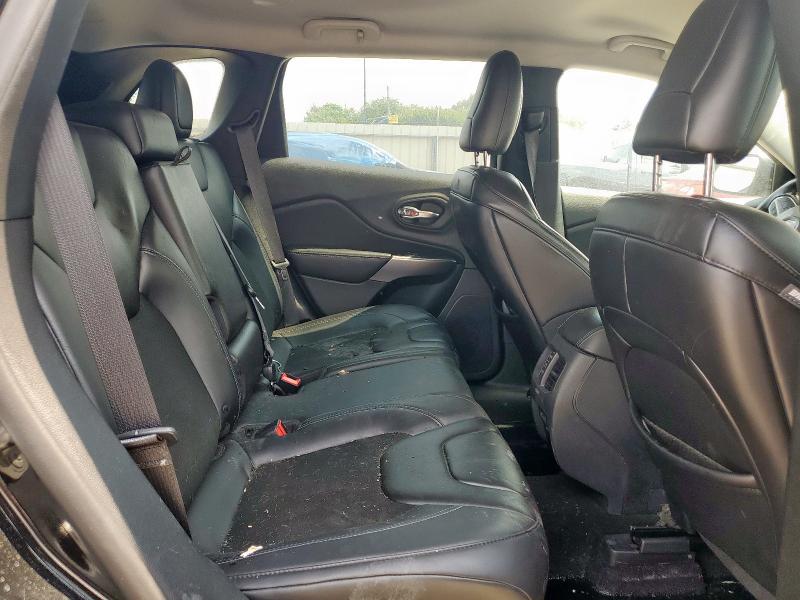 2019 JEEP CHEROKEE LATITUDE PLUS 1C4PJLLB4KD428613