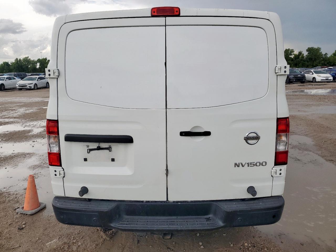NISSAN NV1500 1500 S