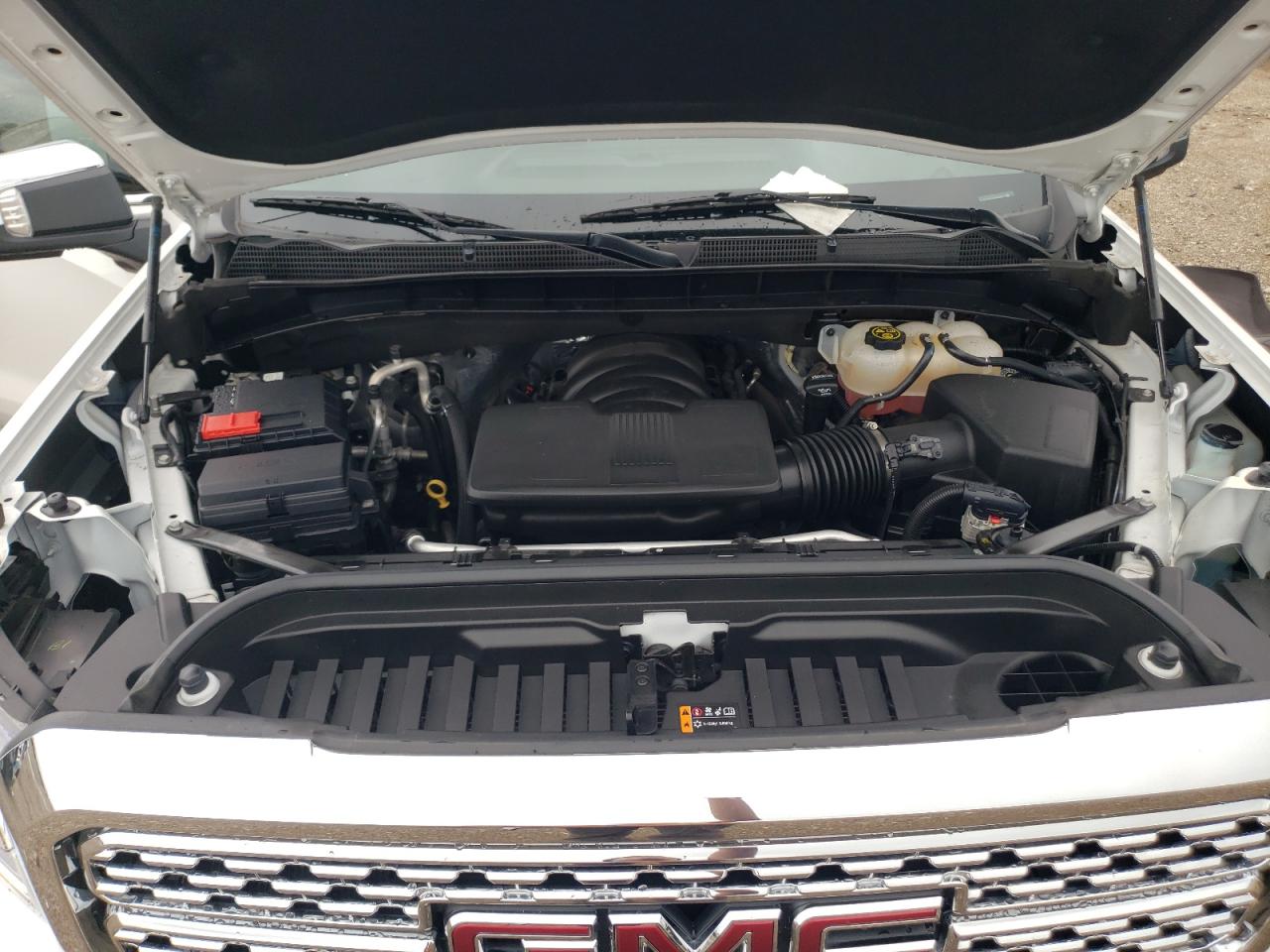 GMC SIERRA 1500 K1500 DENALI