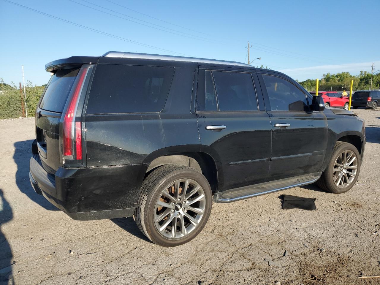 CADILLAC ESCALADE LUXURY