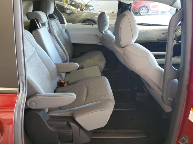 2025 TOYOTA SIENNA LE 5TDBSKFC3SS176914