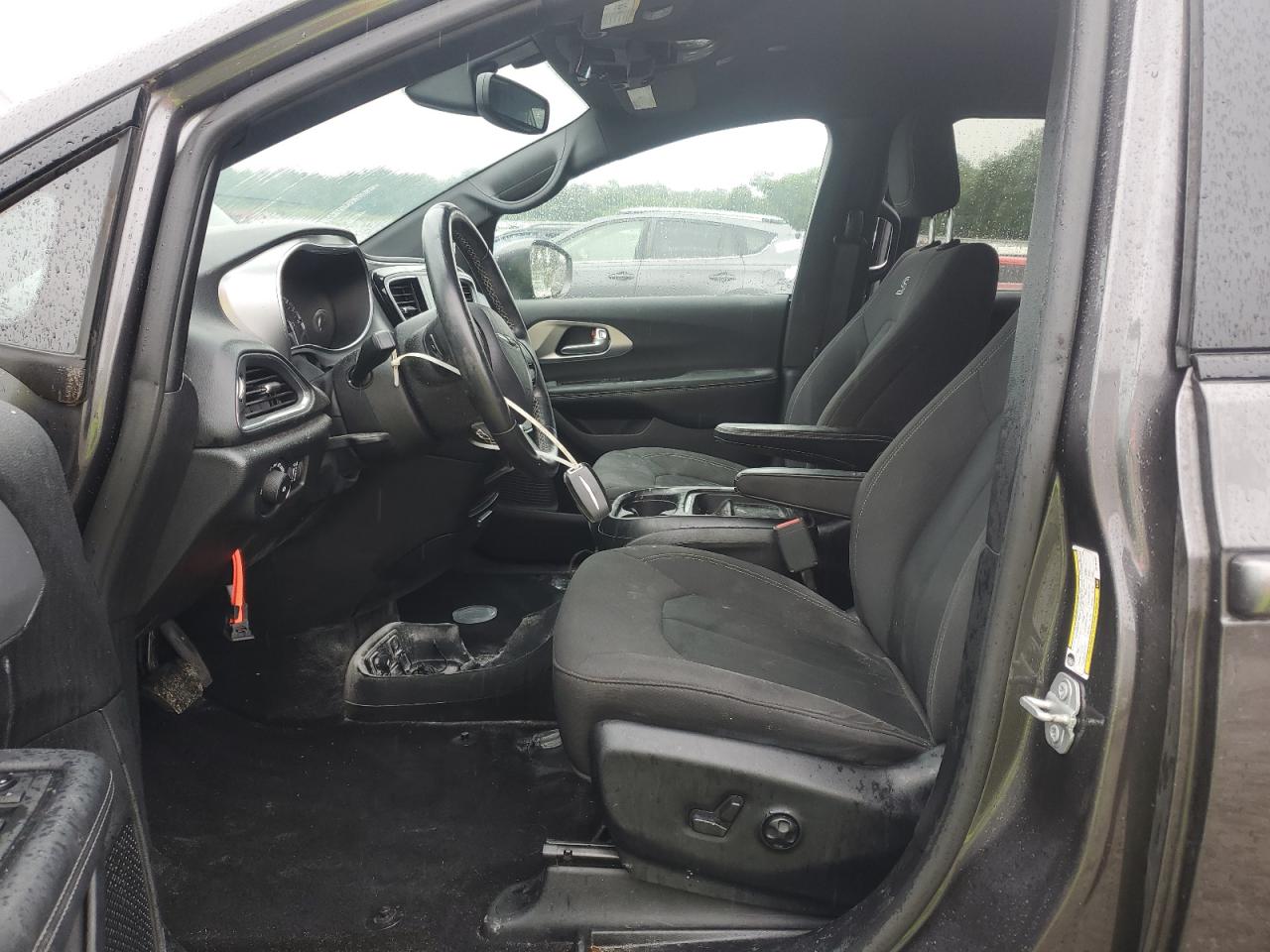 CHRYSLER PACIFICA TOURING PLUS