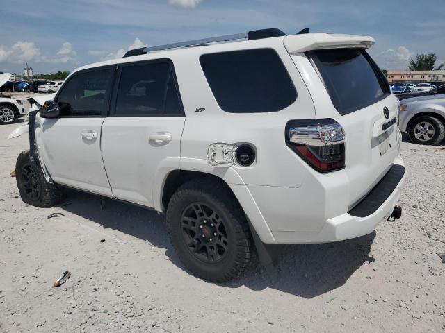 2022 TOYOTA 4RUNNER SR JTEFU5JR5N5275135