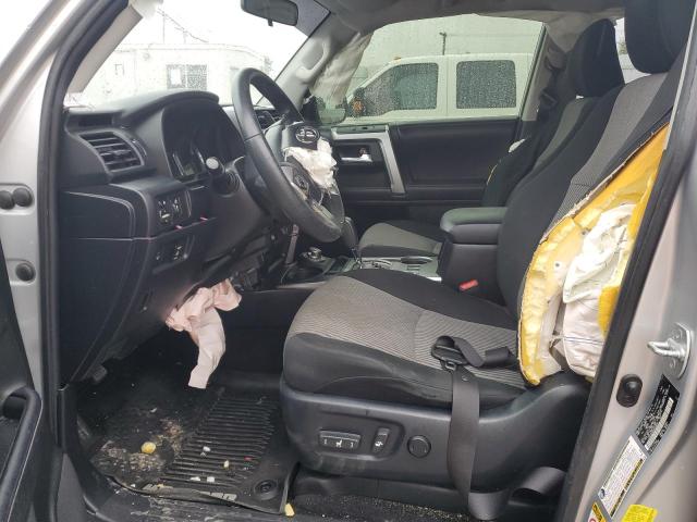 2018 TOYOTA 4RUNNER SR JTEBU5JR0J5523848