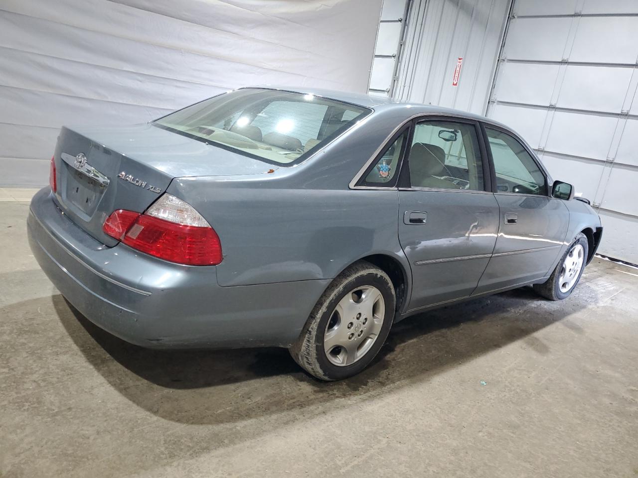 Lot #3270917444 2004 TOYOTA AVALON XL
