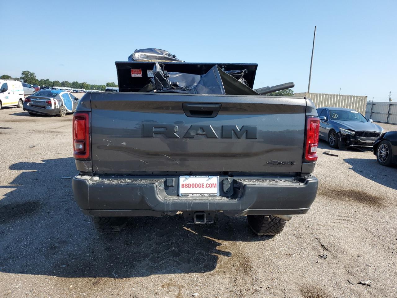 RAM 2500 TRADESMAN