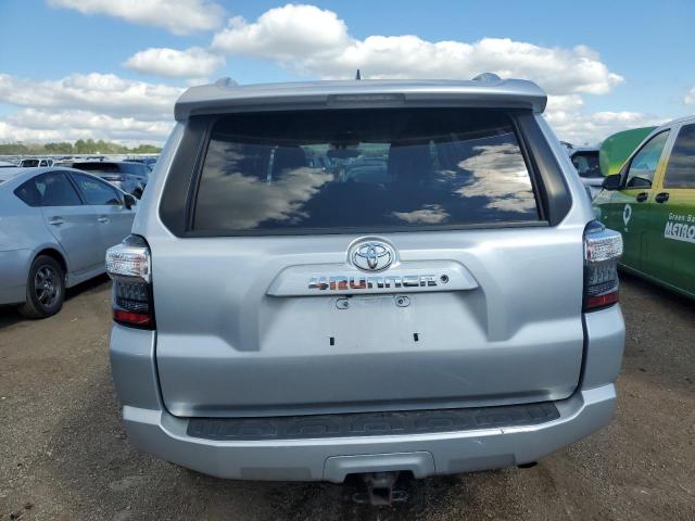 2018 TOYOTA 4RUNNER SR JTEBU5JR3J5515209