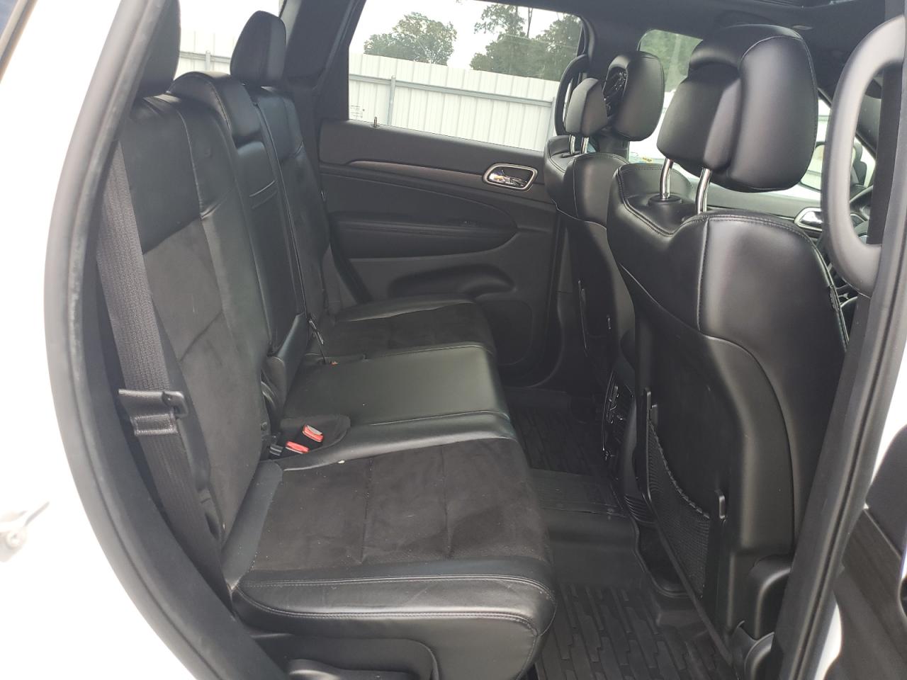 JEEP GRAND CHEROKEE LAREDO