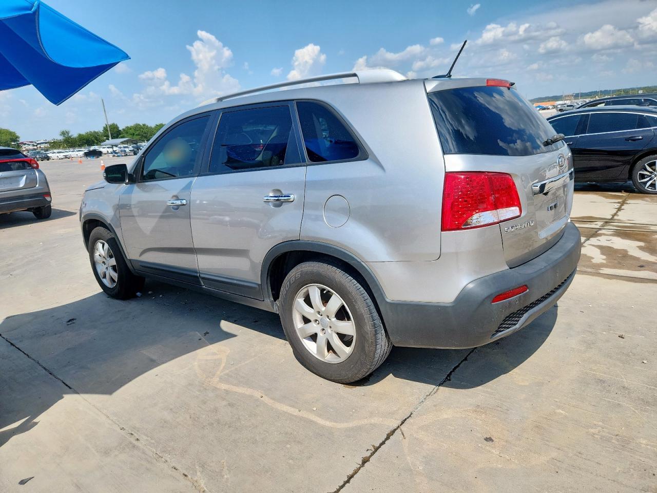 KIA SORENTO LX