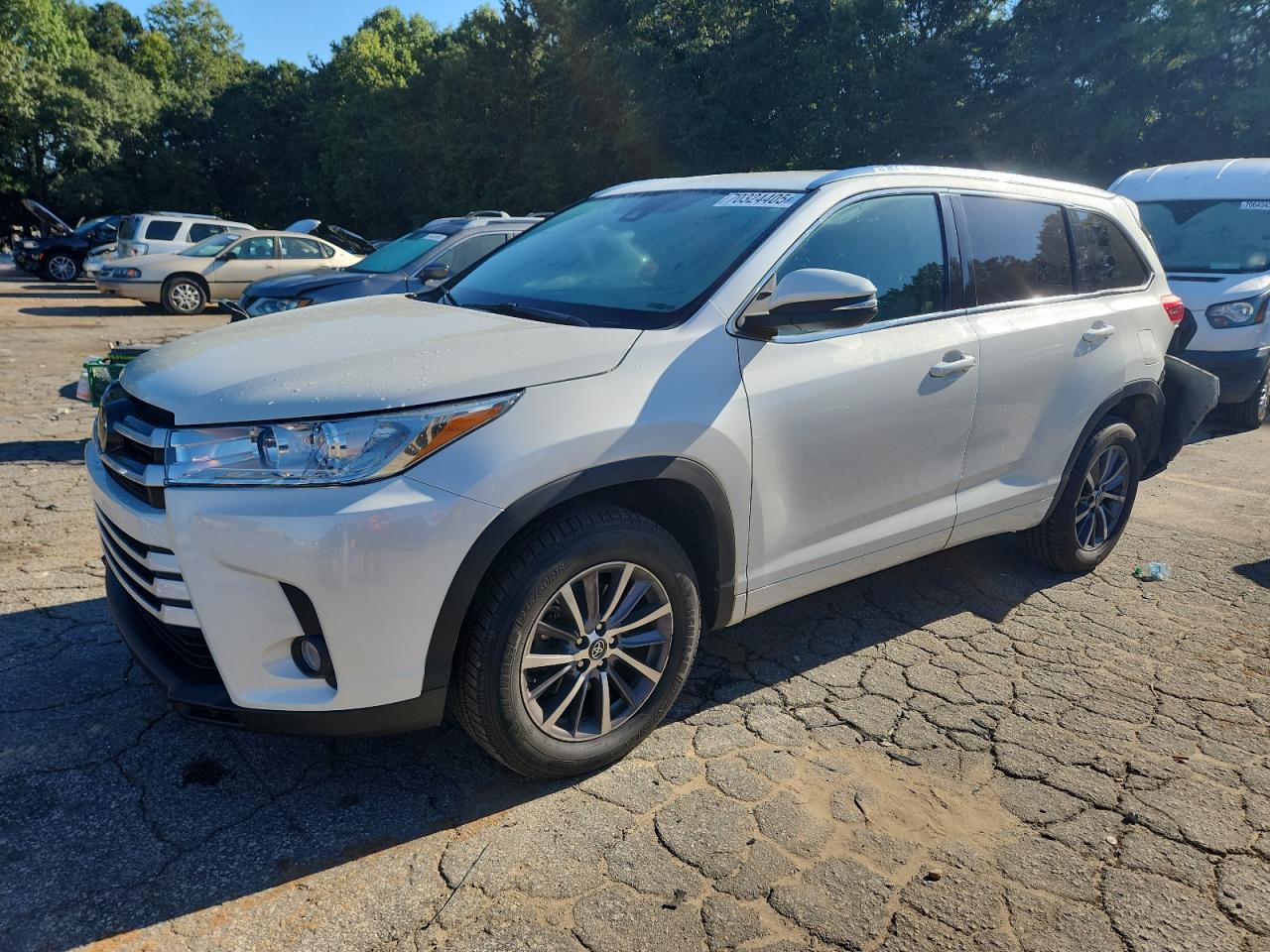 TOYOTA HIGHLANDER SE