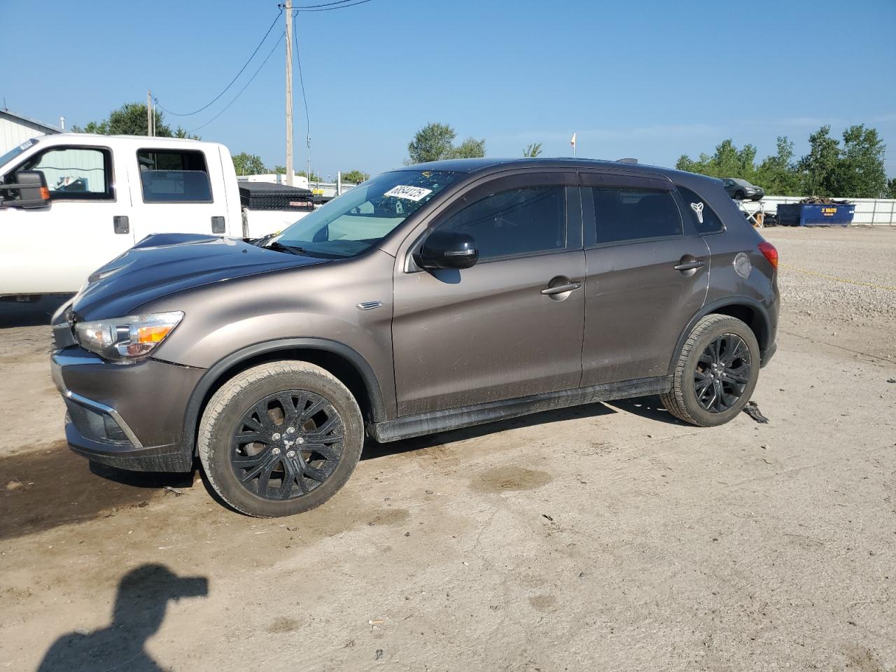 MITSUBISHI OUTLANDER ES