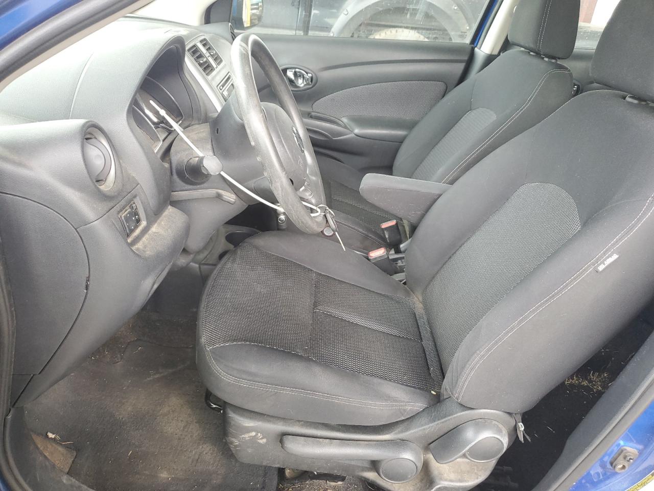 NISSAN VERSA S