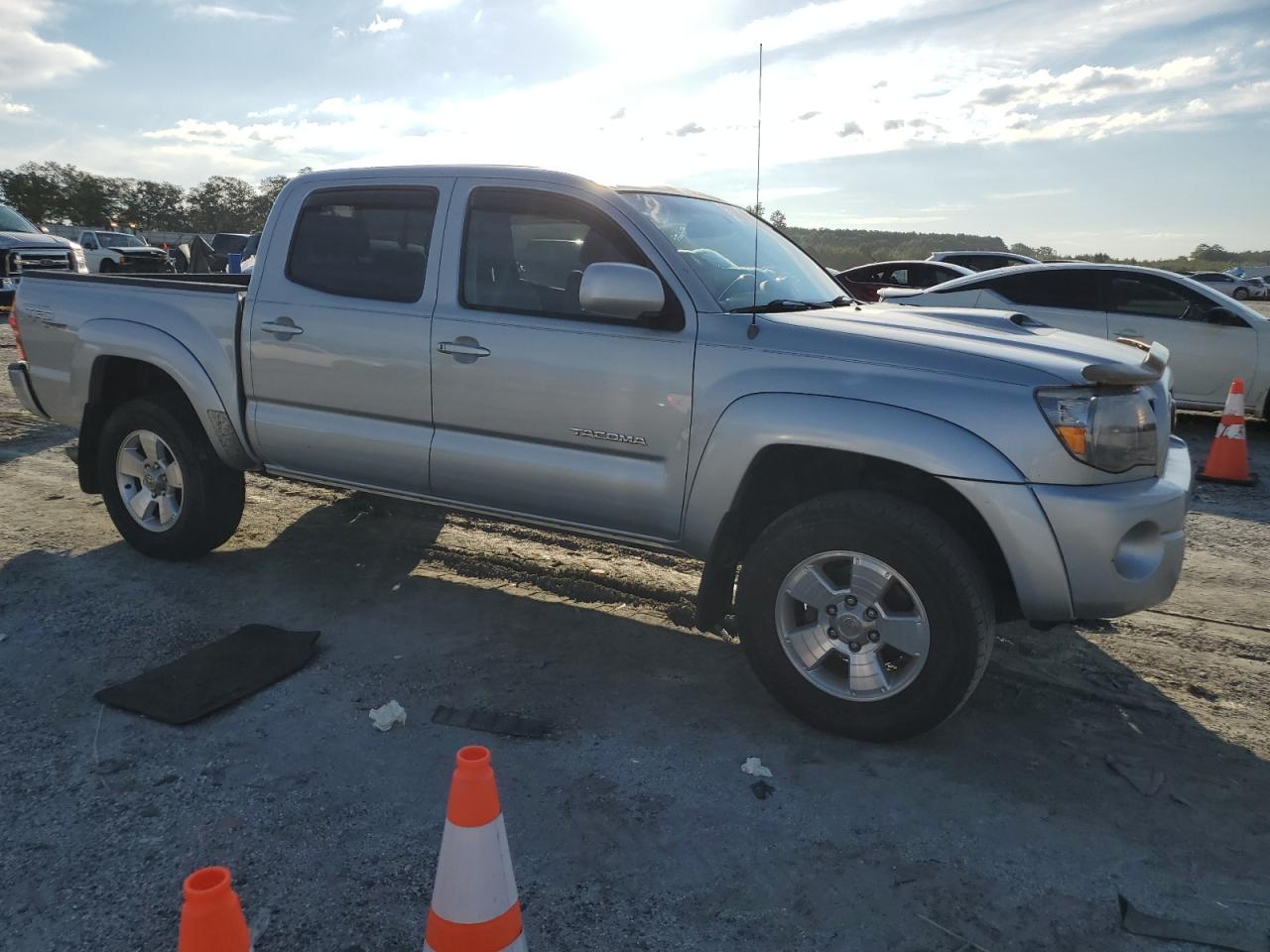 Lot #3281481007 2005 TOYOTA TACOMA DOU