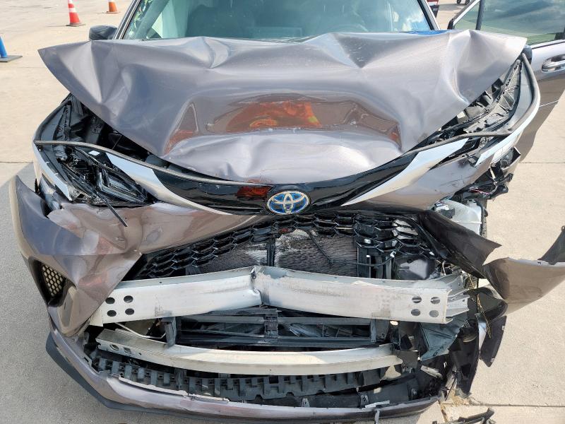 2022 TOYOTA SIENNA XSE - 5TDDRKEC5NS106504