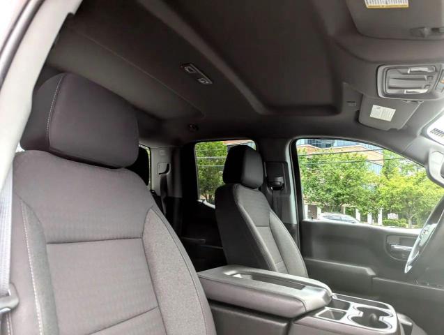 2022 CHEVROLET SILVERADO - 1GCRDBEK6NZ569830