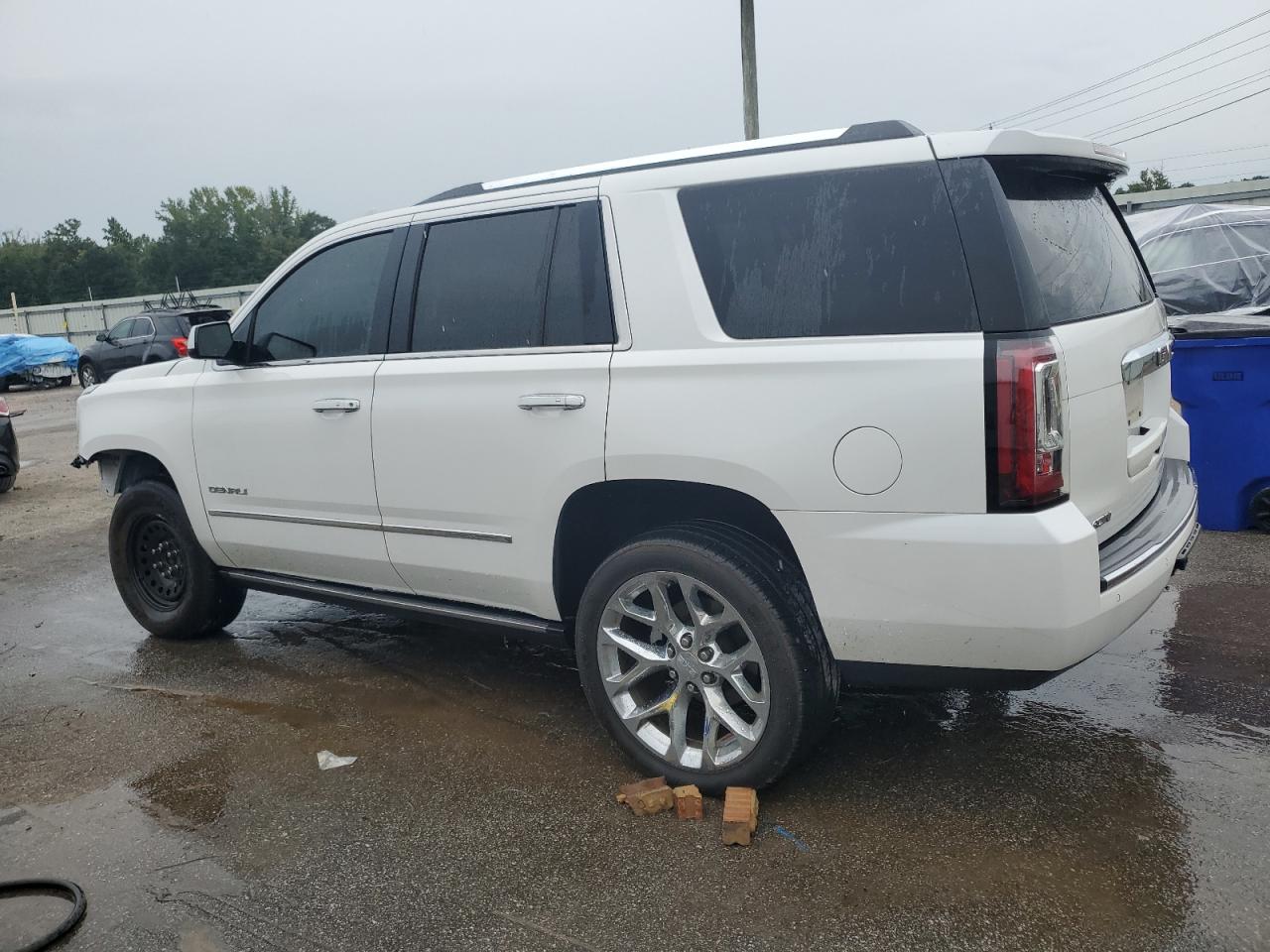 GMC YUKON DENALI