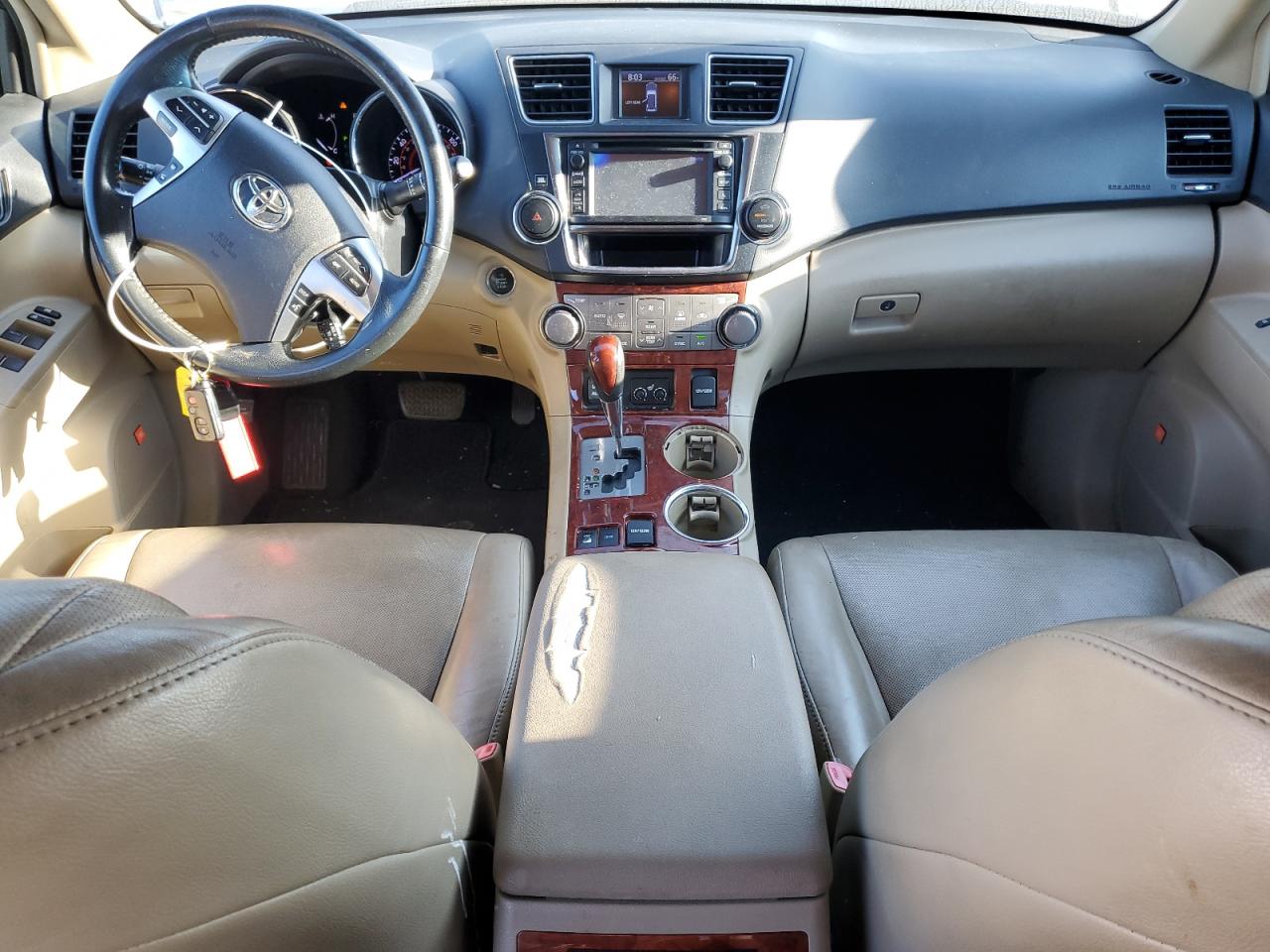 TOYOTA HIGHLANDER LIMITED