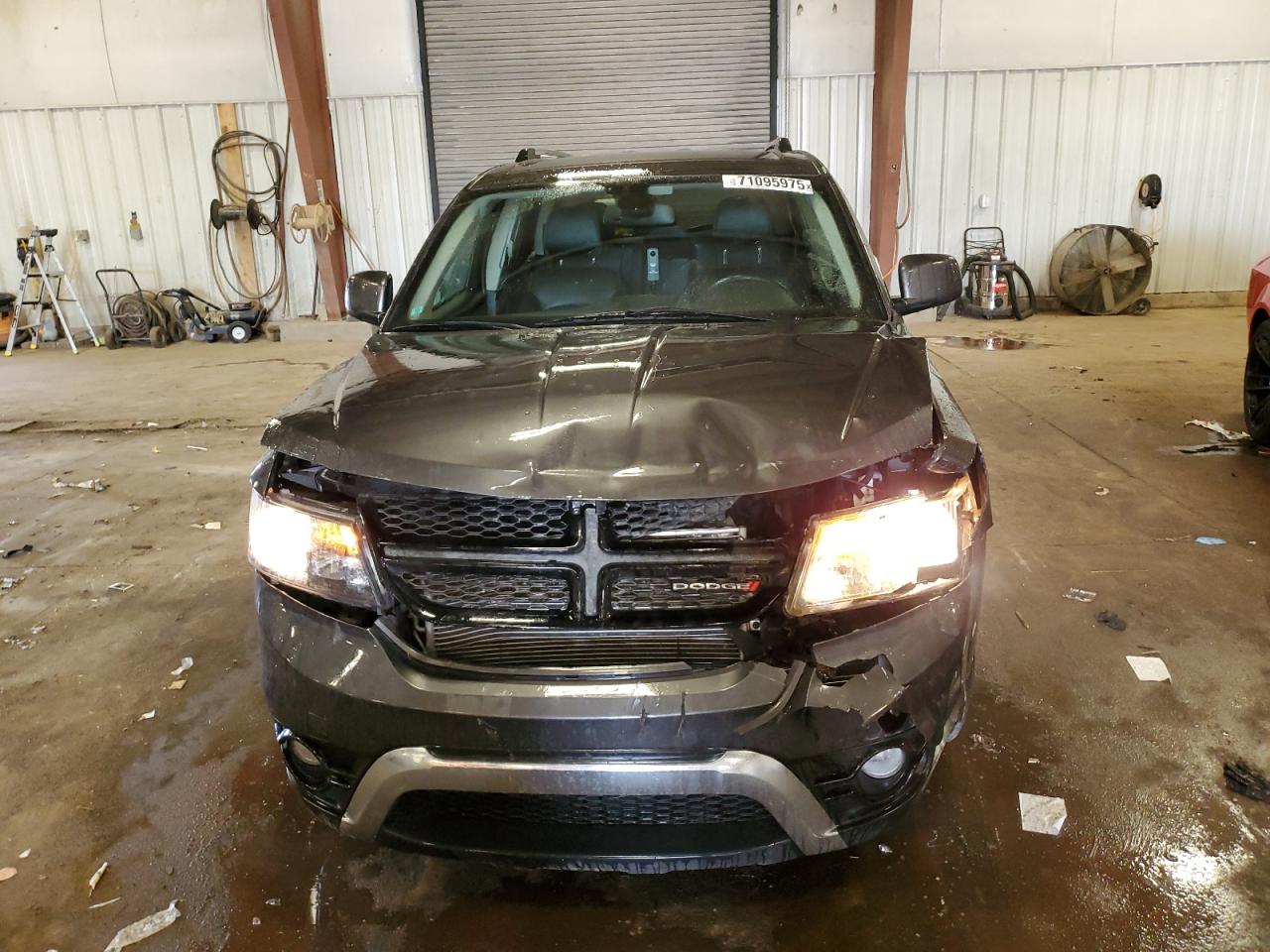 DODGE JOURNEY CROSSROAD