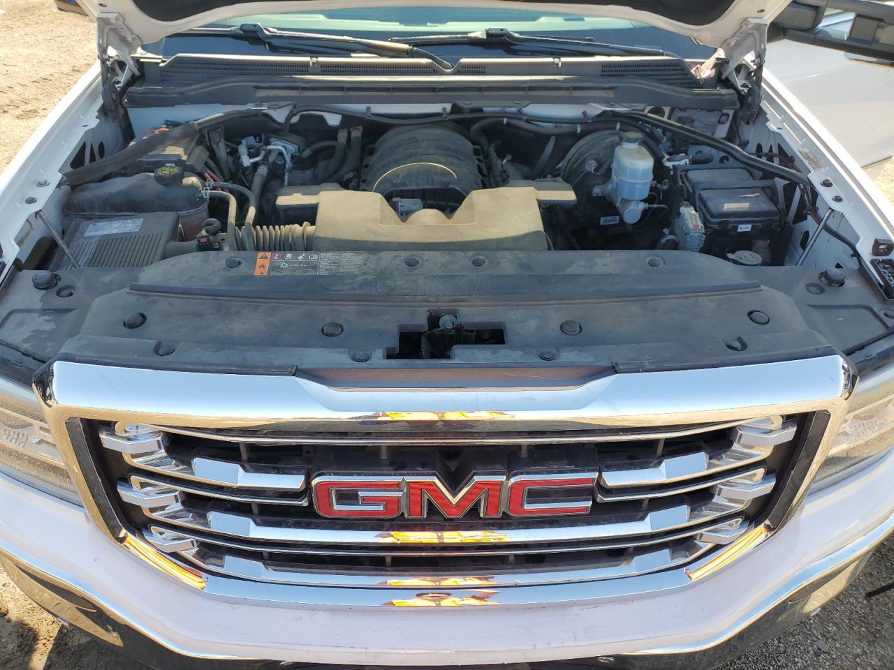 GMC SIERRA K1500 SLT