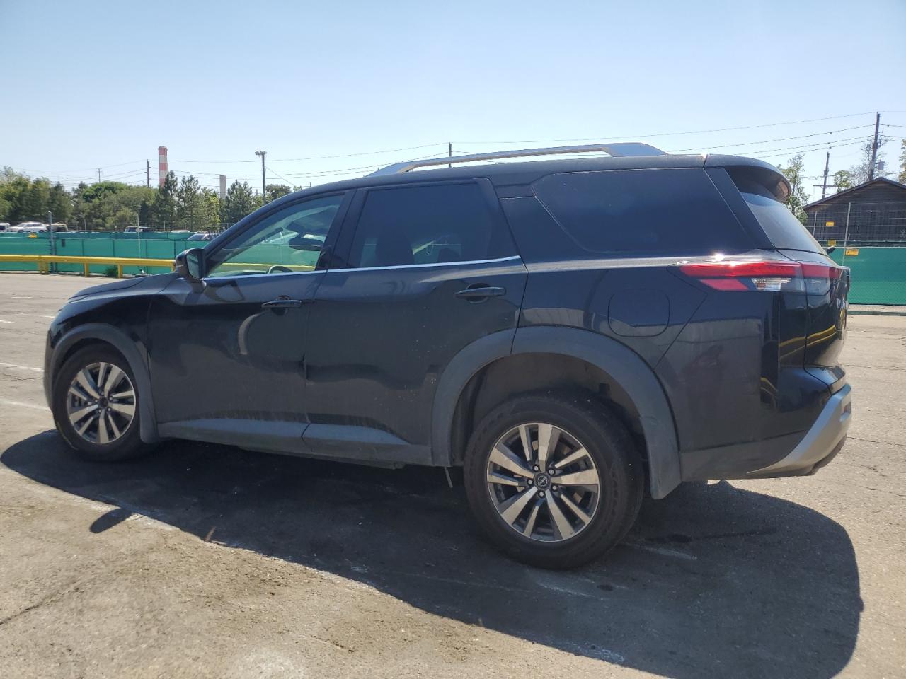 NISSAN PATHFINDER SL