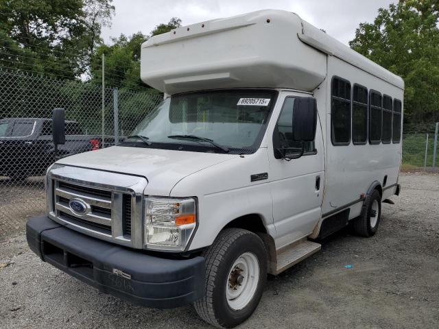 FORD ECONOLINE 2017 white cutaway gas 1FDEE3FS9HDC42982 photo #3