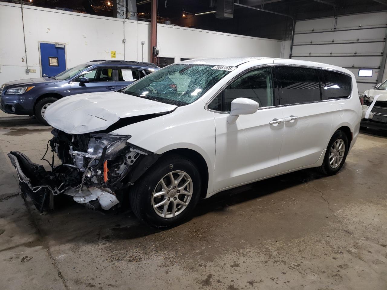 CHRYSLER PACIFICA TOURING