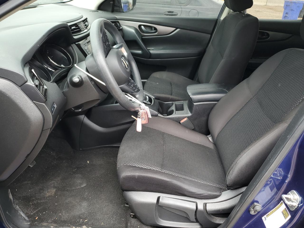 NISSAN ROGUE SPORT S