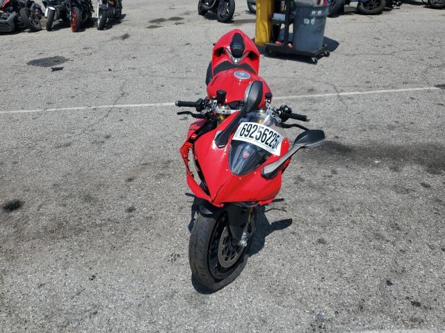 2025 DUCATI PANIGALE V ZDMHAU8T7SB002748