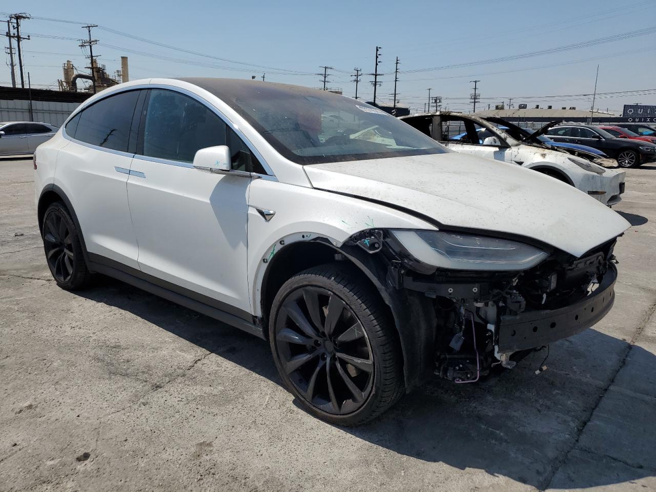 TESLA MODEL X