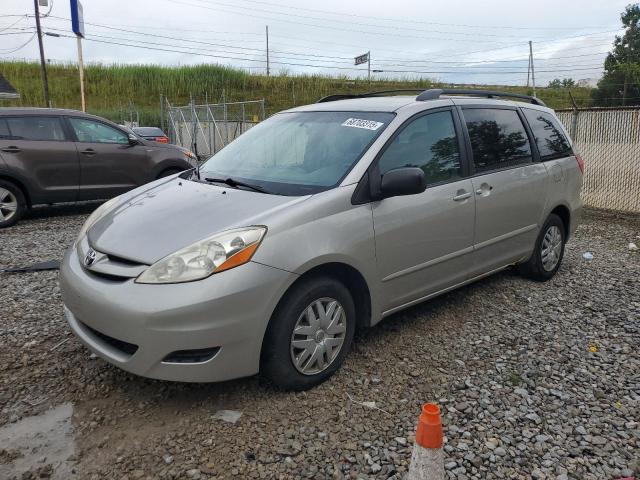 TOYOTA SIENNA CE