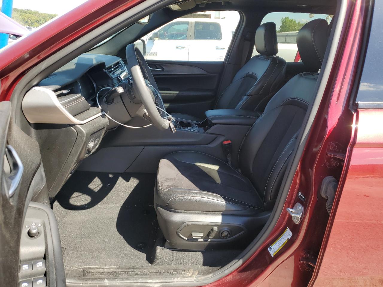 JEEP GRAND CHEROKEE LAREDO