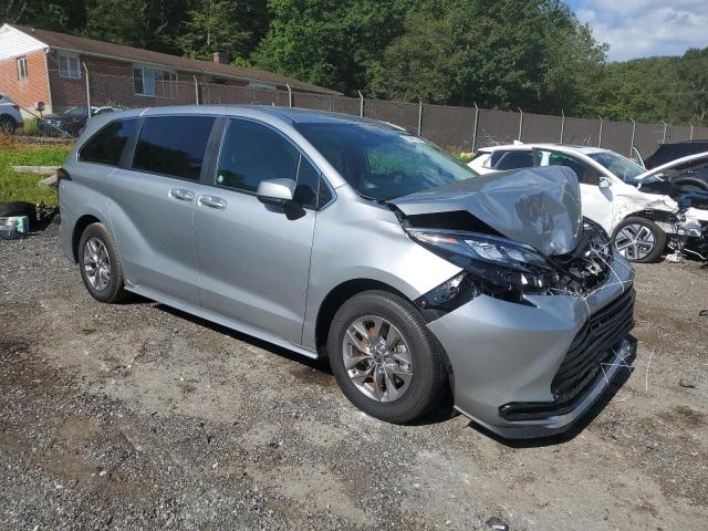 2025 TOYOTA SIENNA LE 5TDKRKEC7SS226629