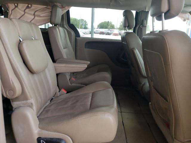 2016 CHRYSLER TOWN & COU 2C4RC1CG2GR104602