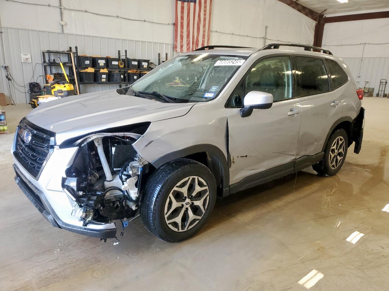 SUBARU FORESTER PREMIUM