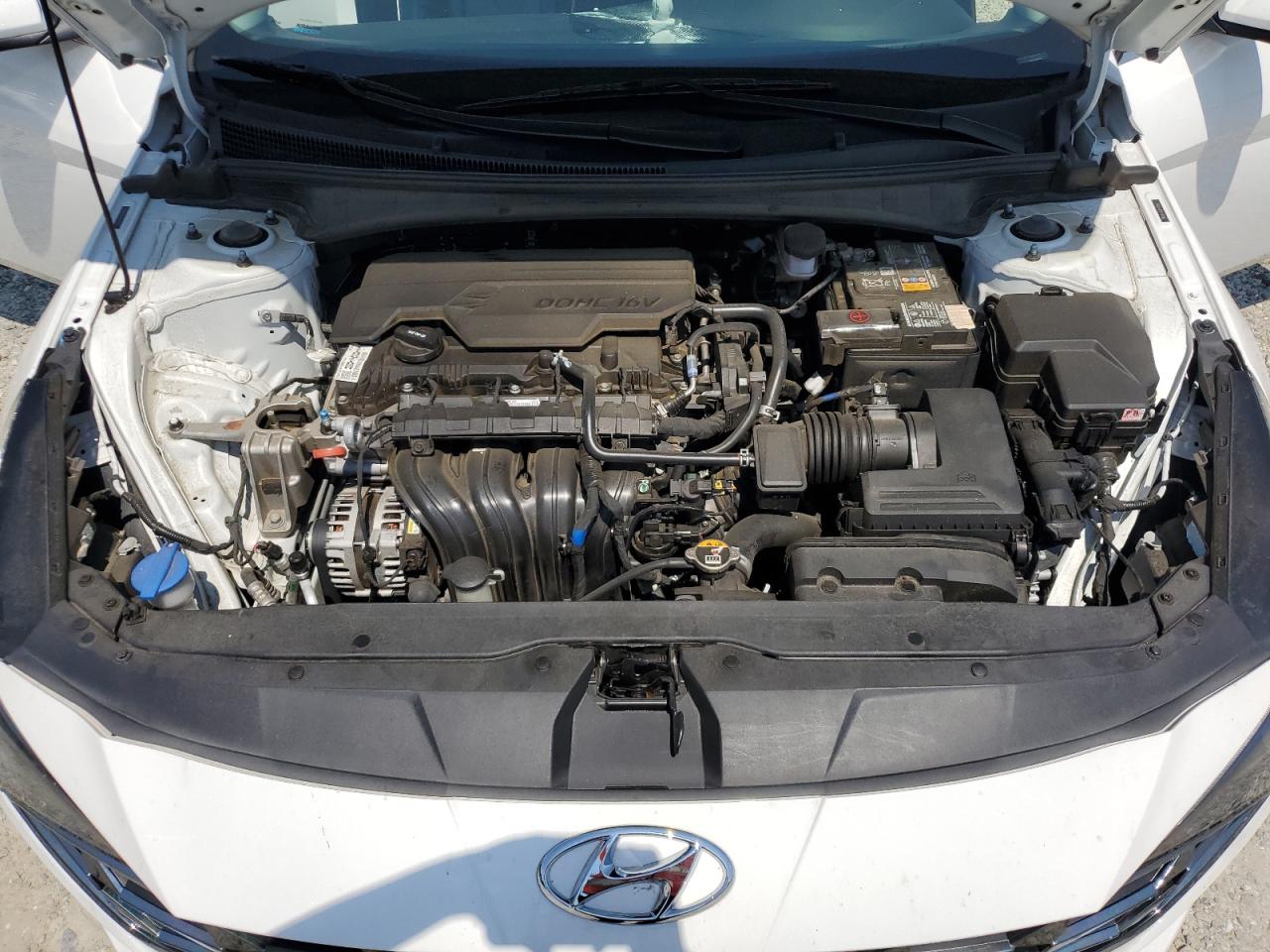 HYUNDAI ELANTRA LIMITED