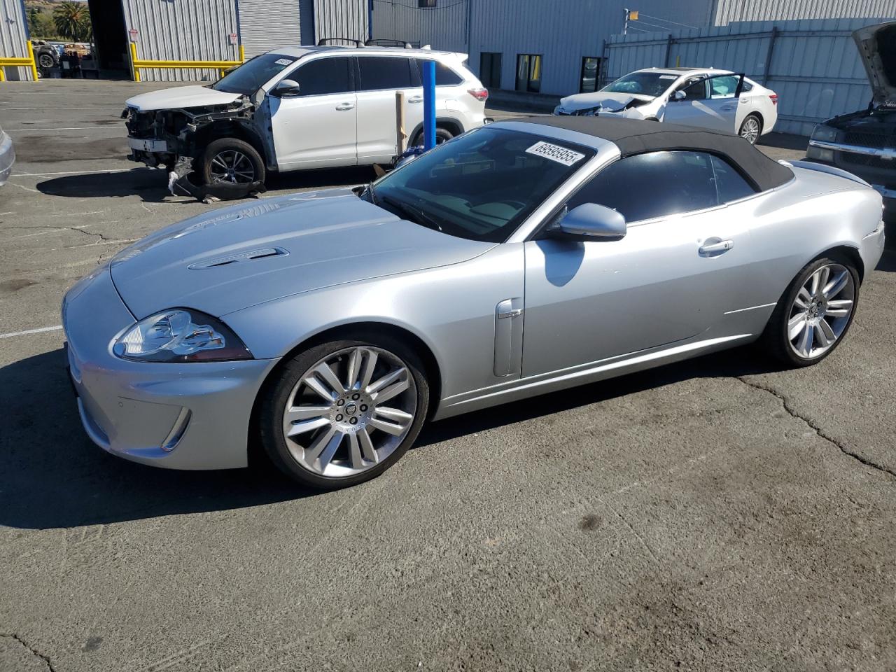 JAGUAR XKR