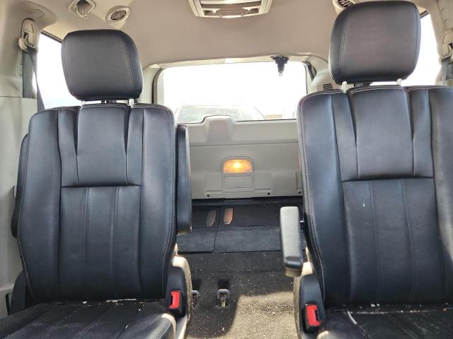 2015 CHRYSLER TOWN & COU - 2C4RC1BG3FR589252