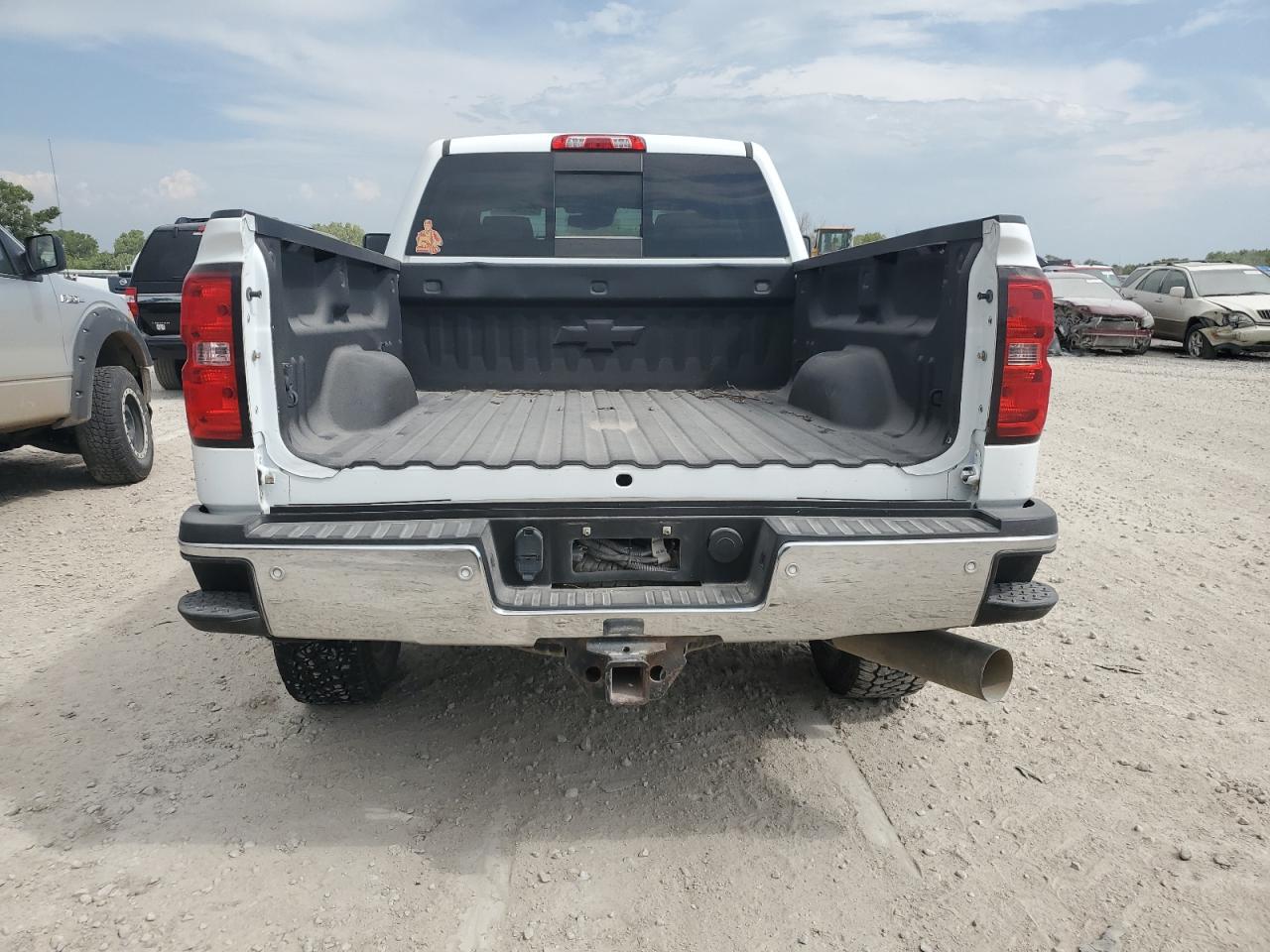 CHEVROLET SILVERADO K2500 HIGH COUNTRY
