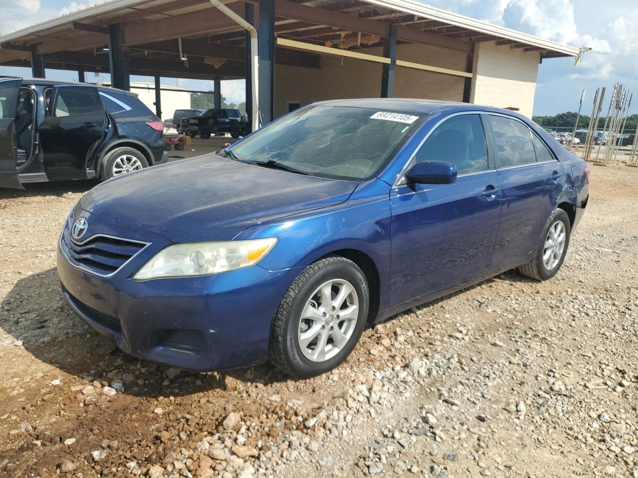 TOYOTA CAMRY BASE