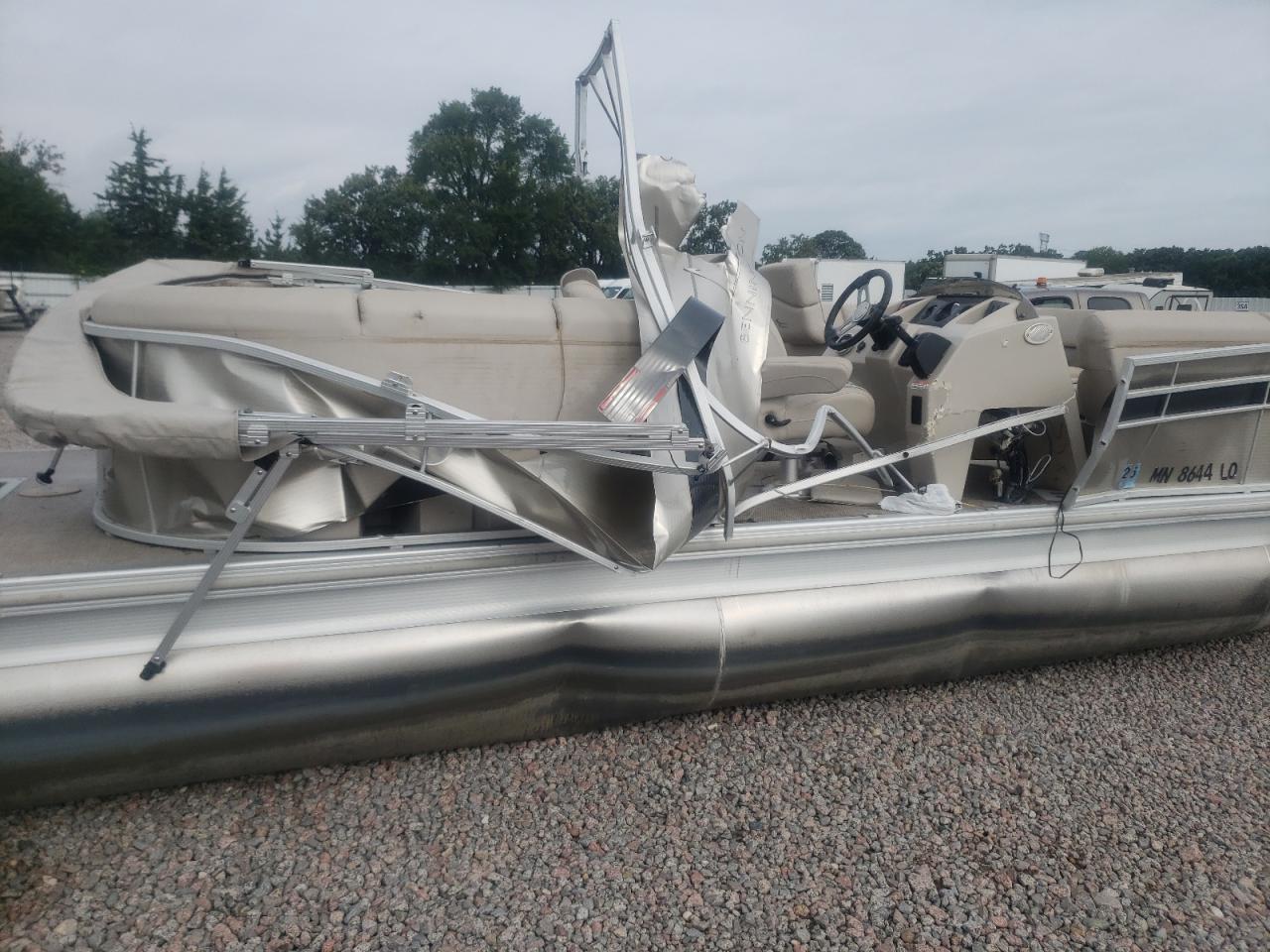 Lot #3226629778 2018 BENNINGTON MARINE PONTOON