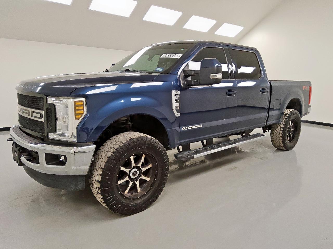FORD F-250 SUPER DUTY